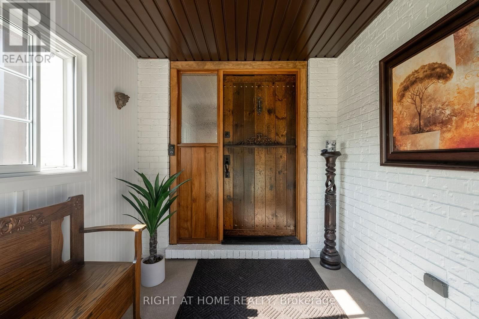 5 LOWER CANADA DRIVE Image 10