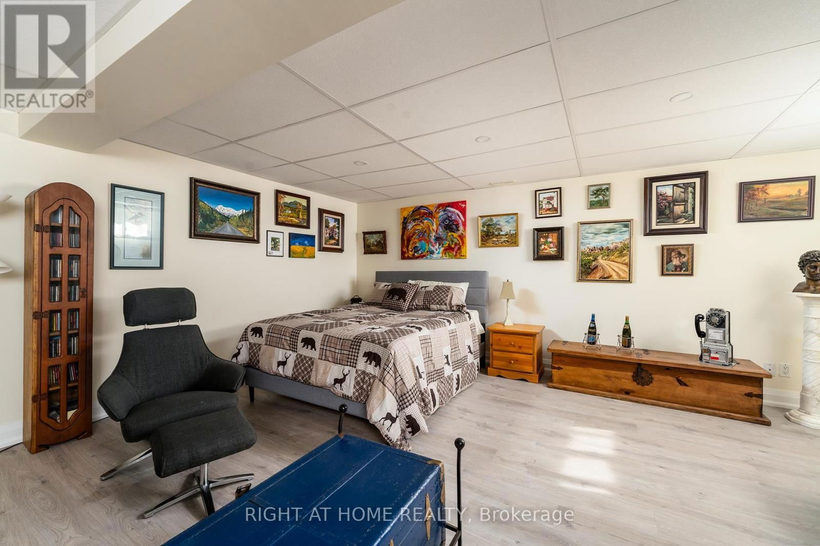5 LOWER CANADA DRIVE Image 37