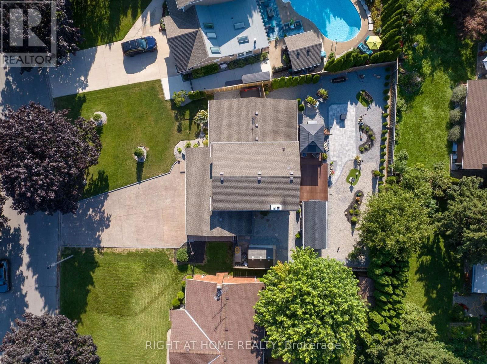 5 LOWER CANADA DRIVE Image 8