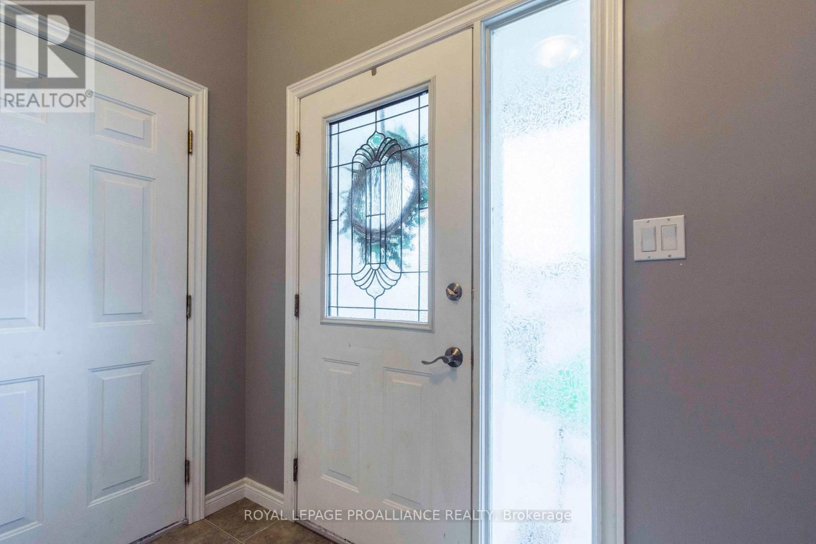 35 BELVEDERE ROAD Image 12