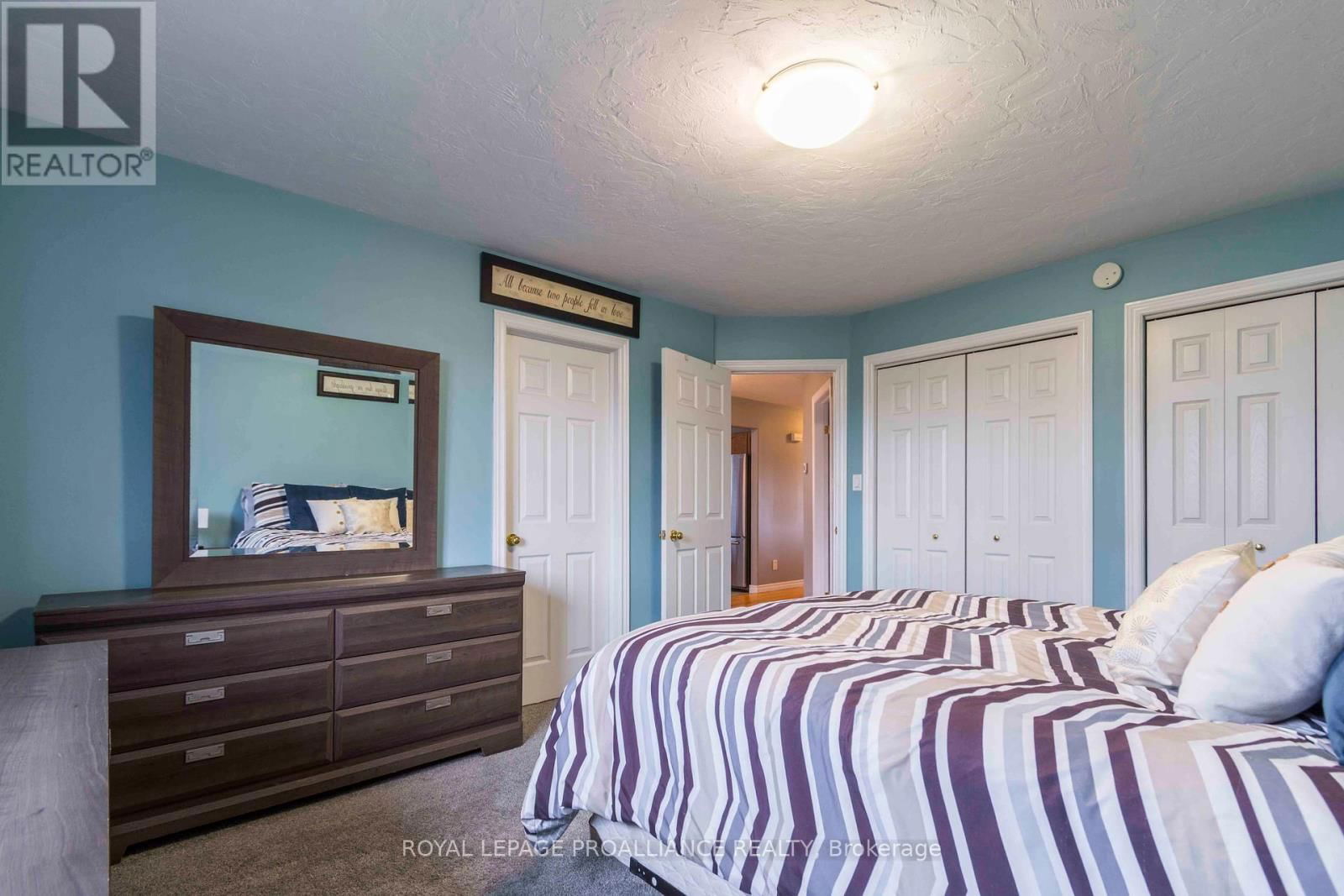 35 BELVEDERE ROAD Image 24