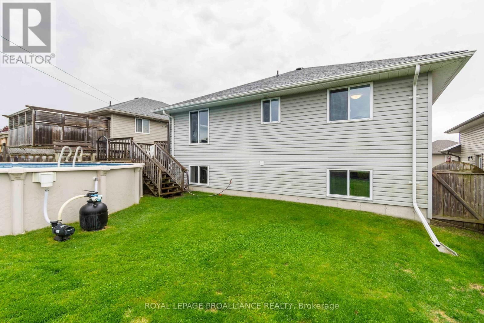 35 BELVEDERE ROAD Image 30