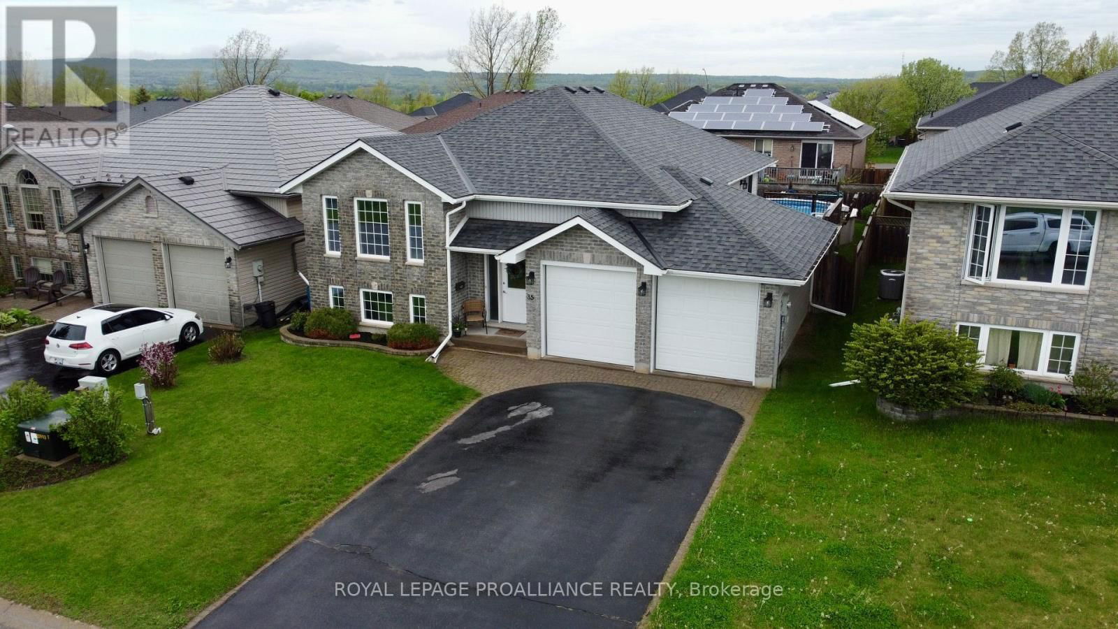 35 BELVEDERE ROAD Image 32