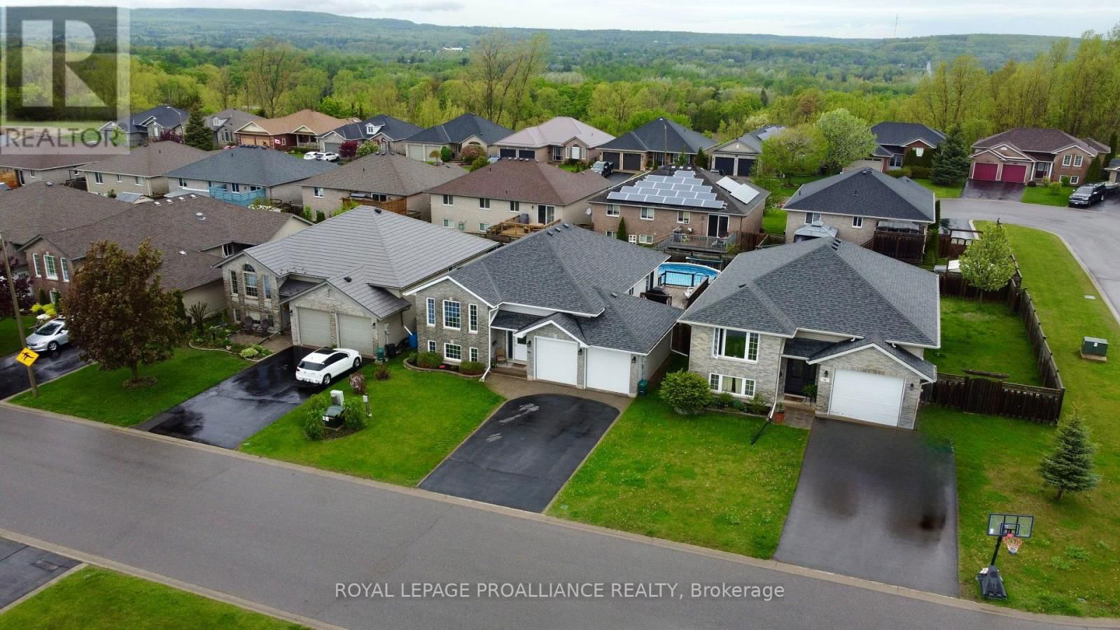35 BELVEDERE ROAD Image 33