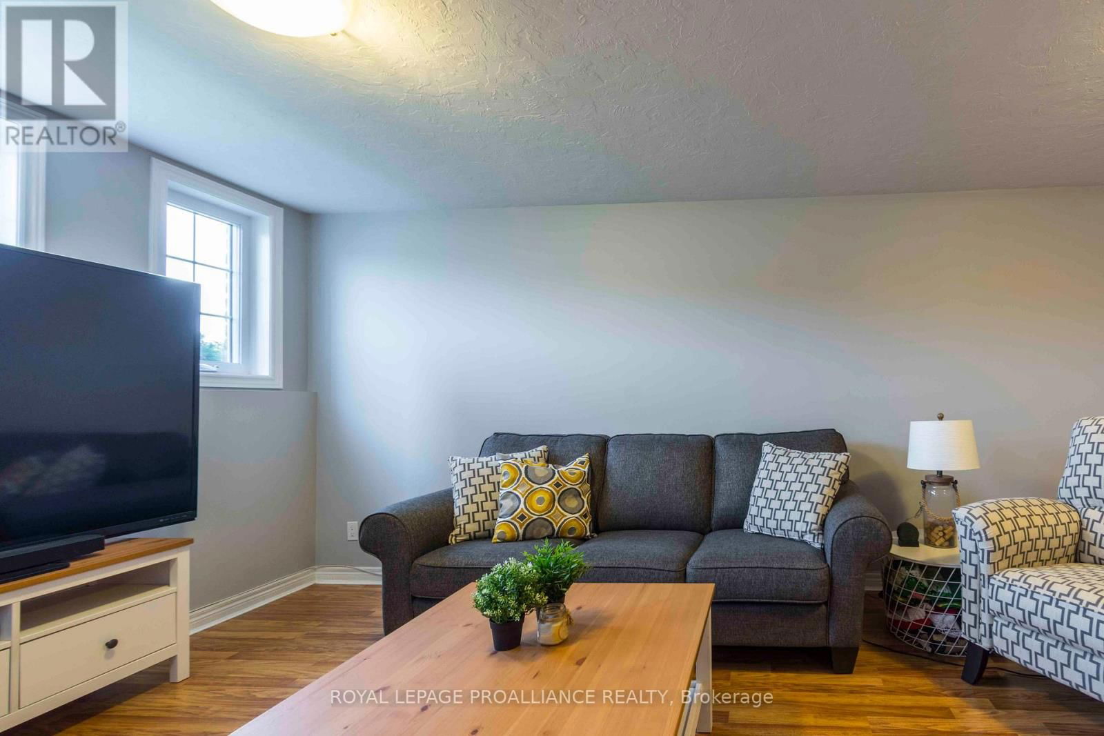35 BELVEDERE ROAD Image 5