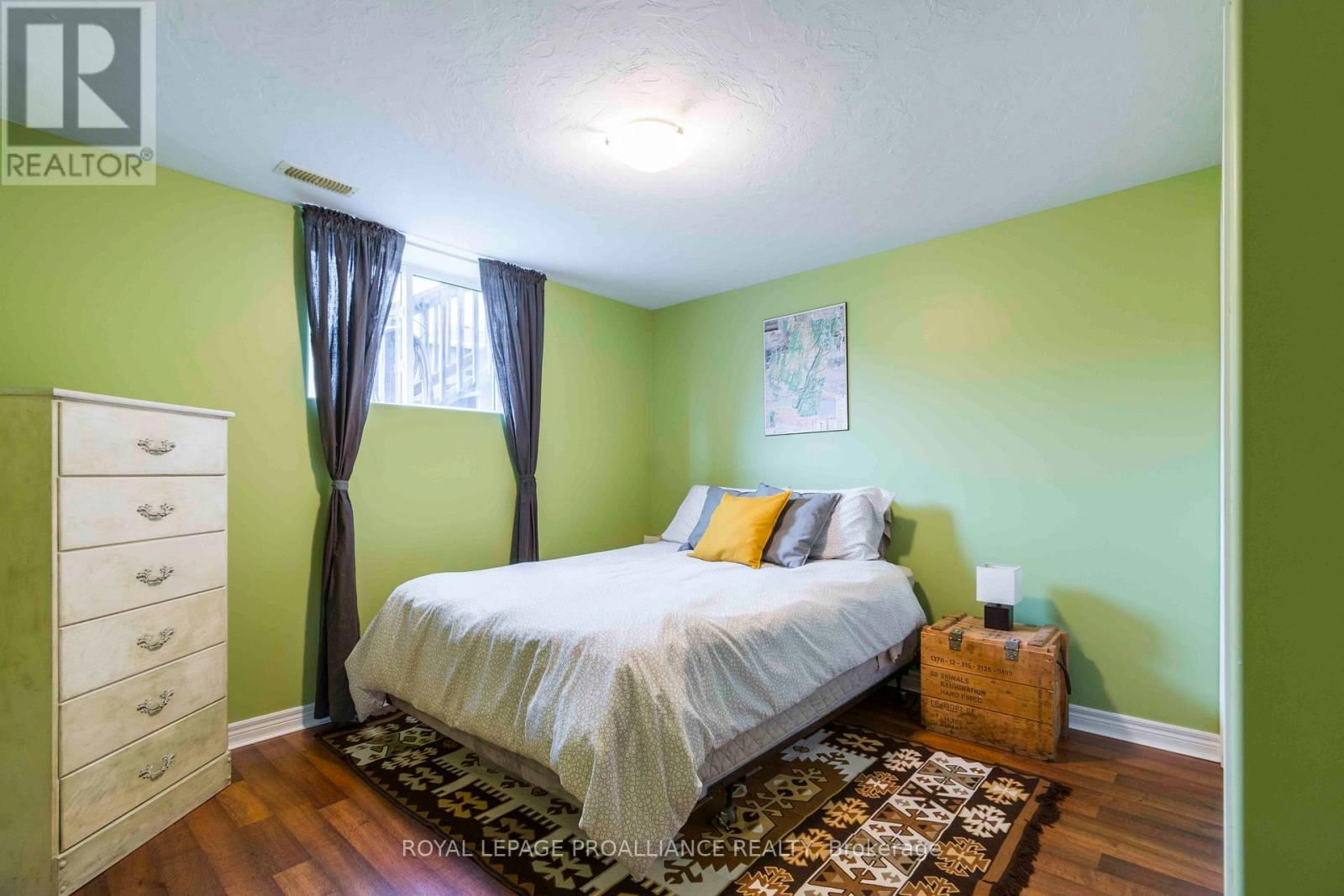 35 BELVEDERE ROAD Image 9