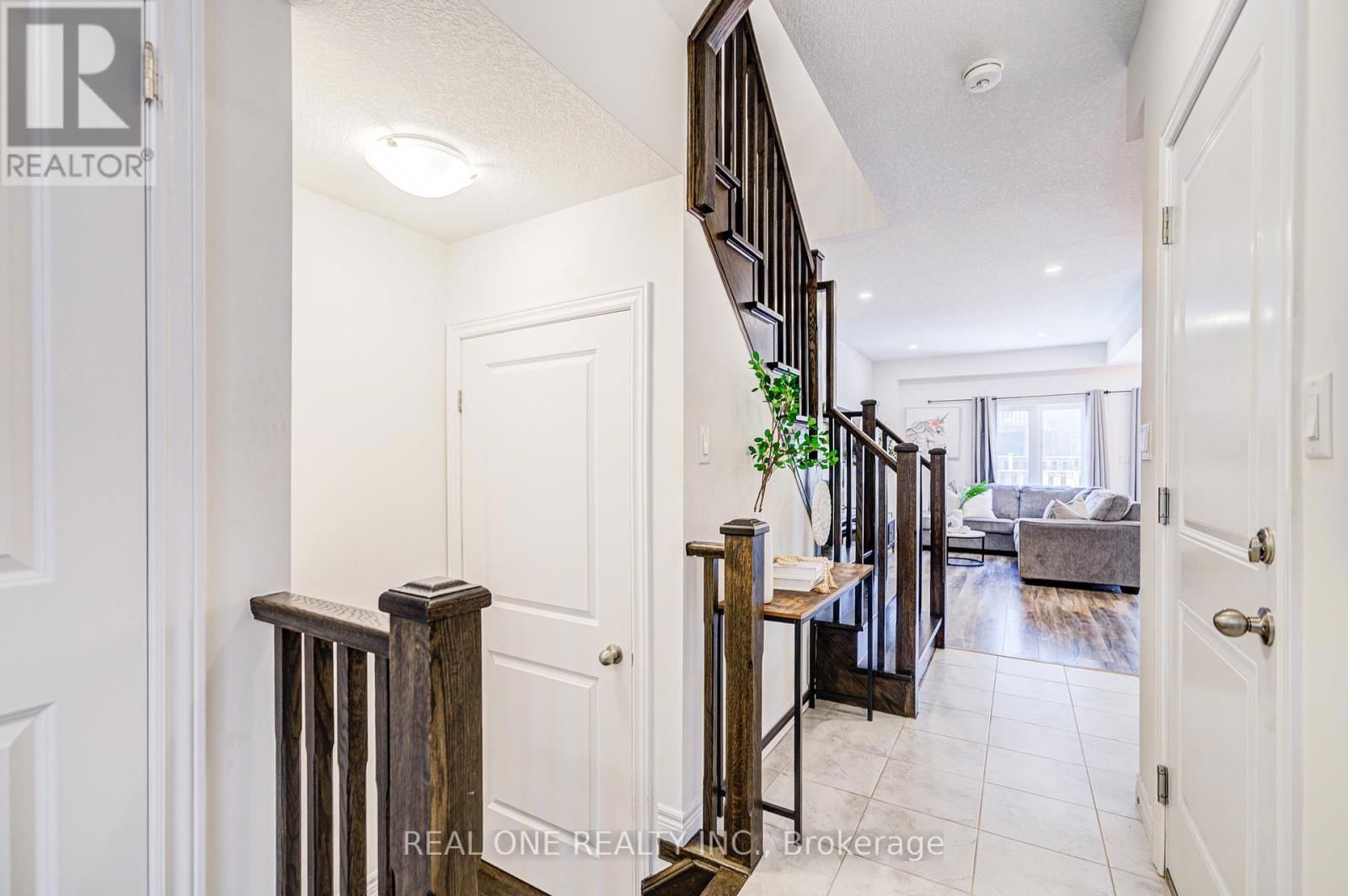 31 GARLENT AVENUE Image 37