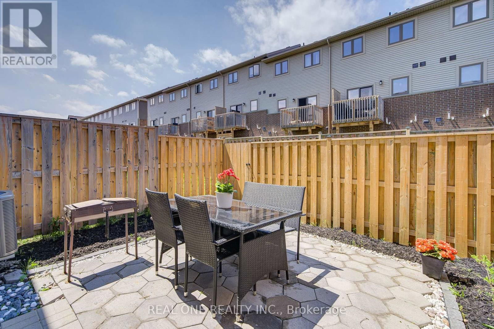 31 GARLENT AVENUE Image 39