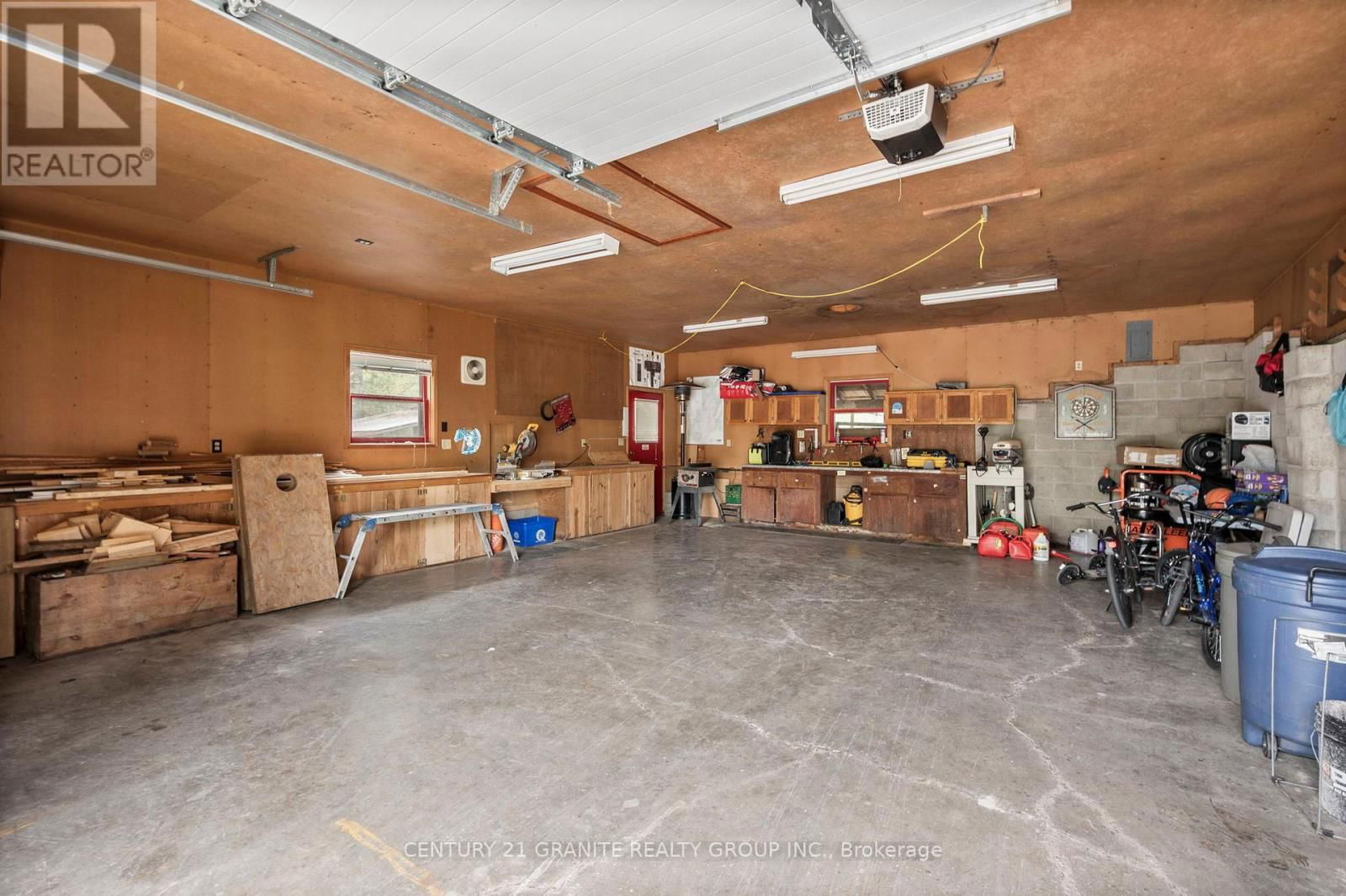 61 WYKES ROAD Image 33