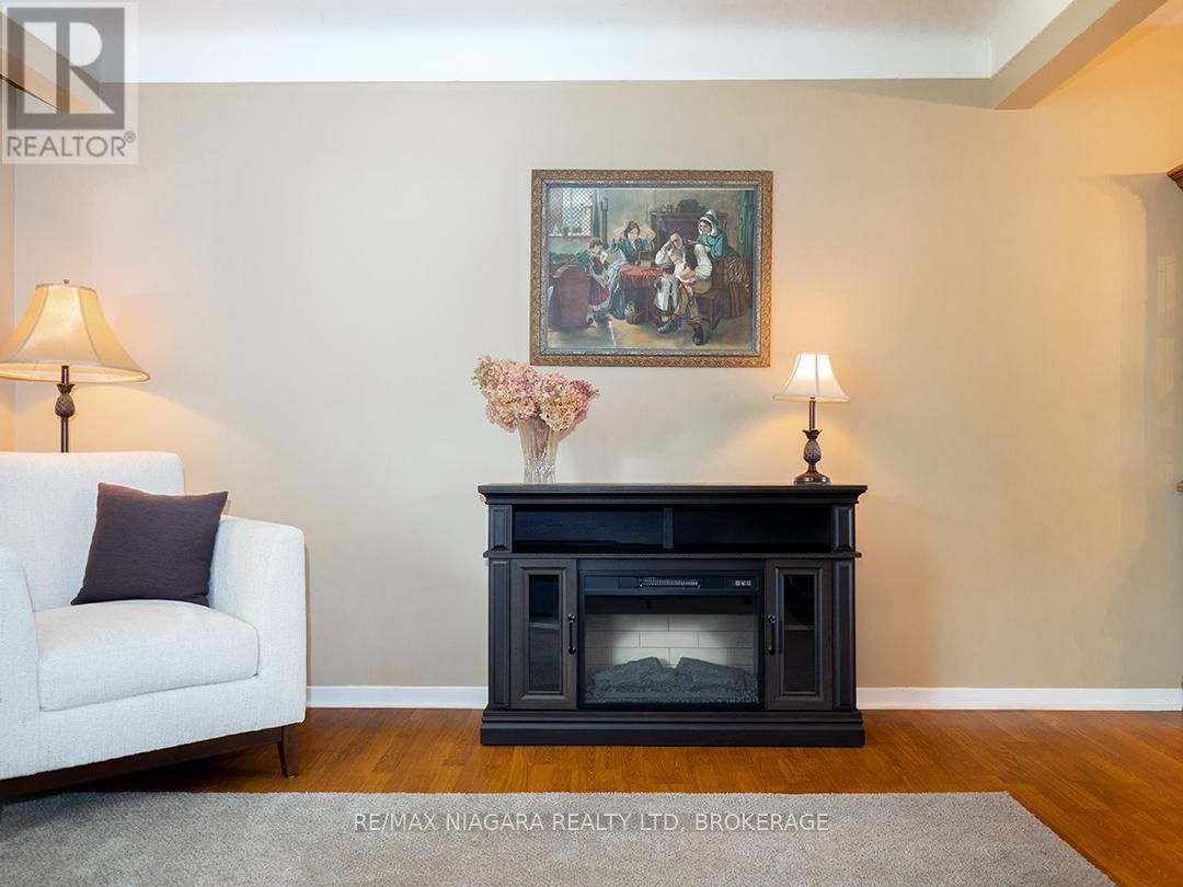 49 DONNA MARIE DRIVE Image 5