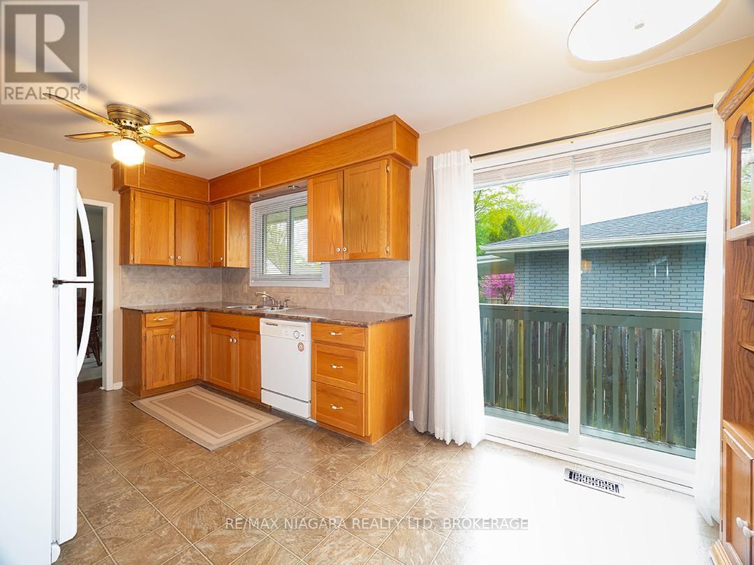 49 DONNA MARIE DRIVE Image 6