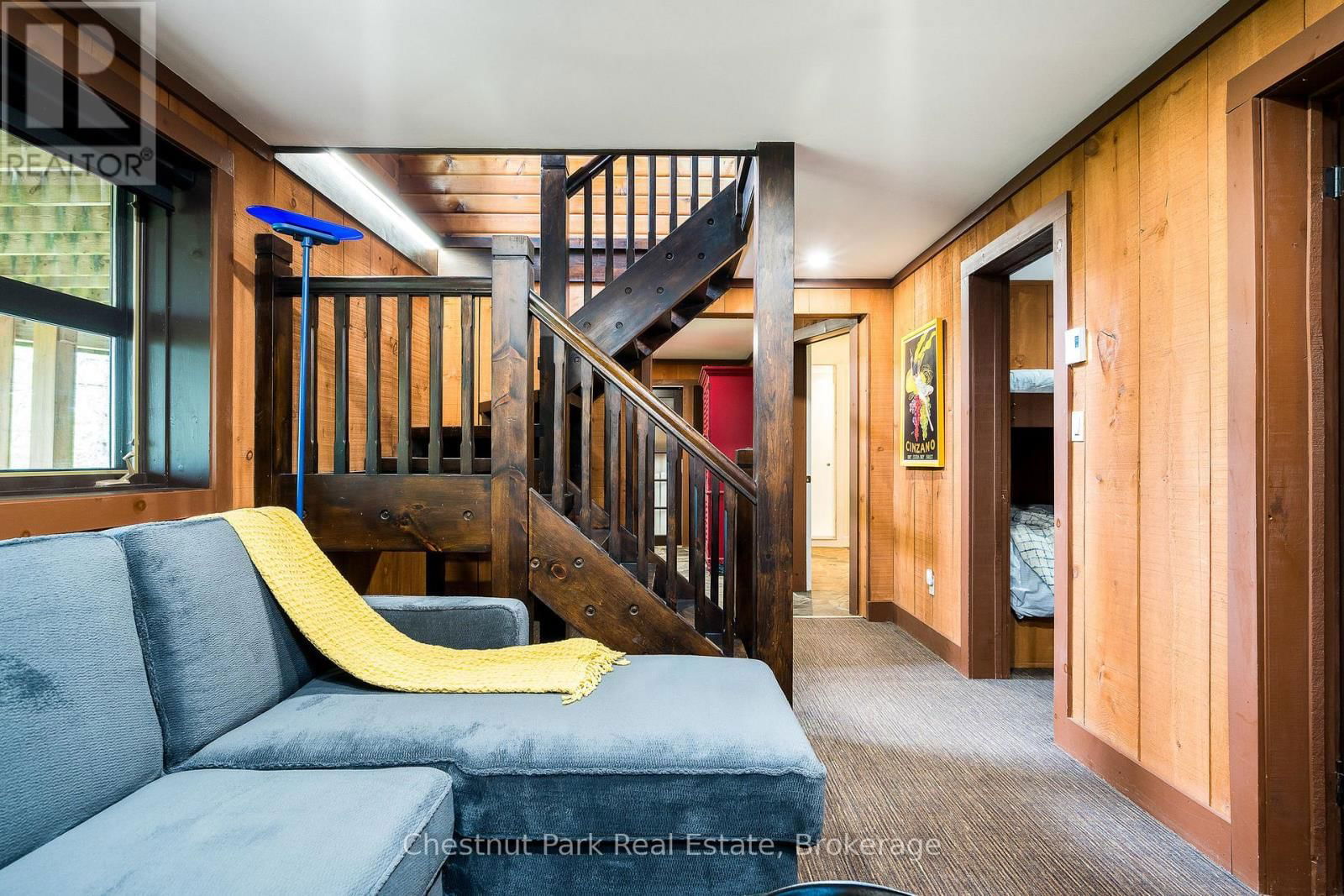 146 CHAMONIX CRESCENT Image 32