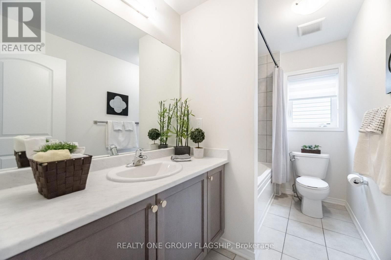 15 LISE LANE Image 23