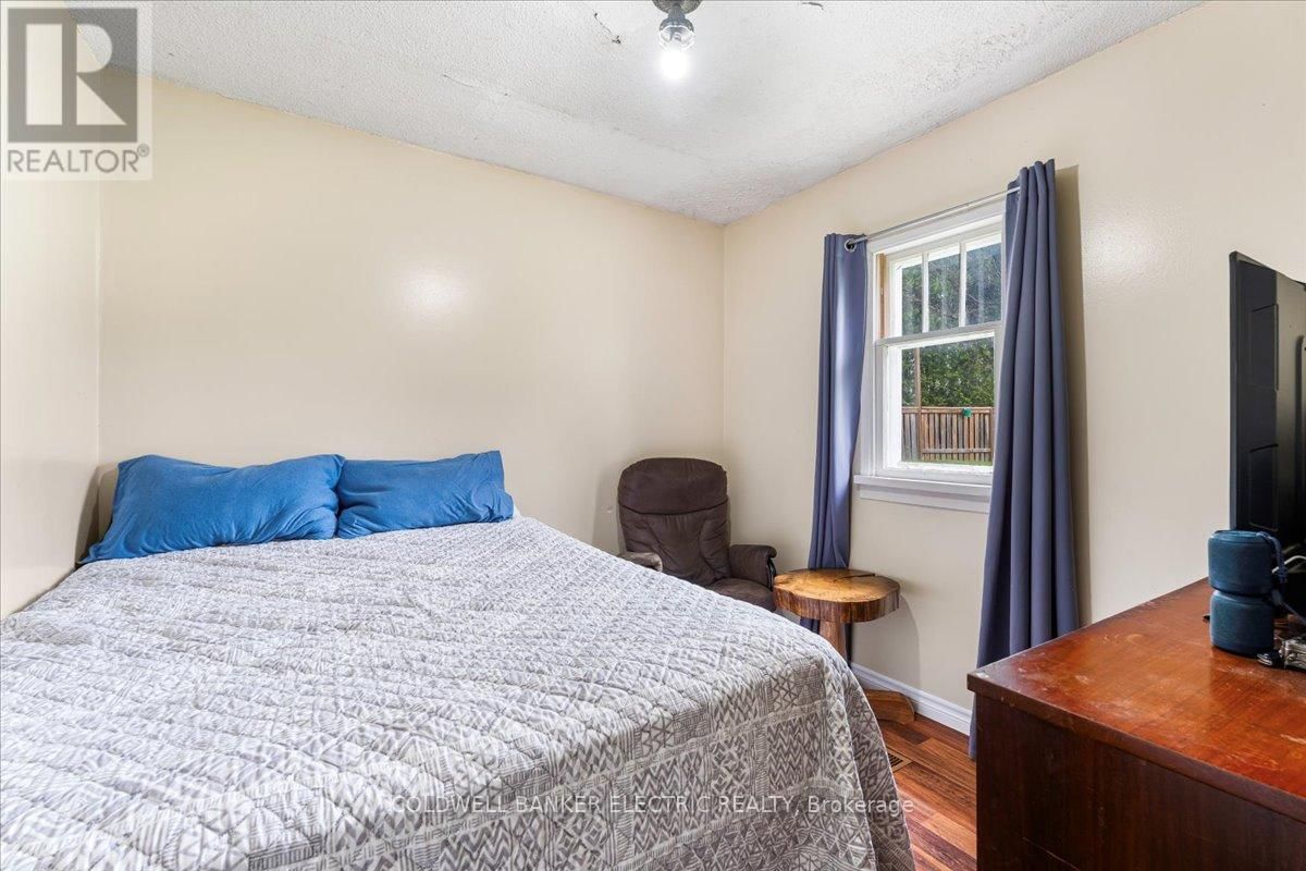 205 WALLACE STREET Image 10