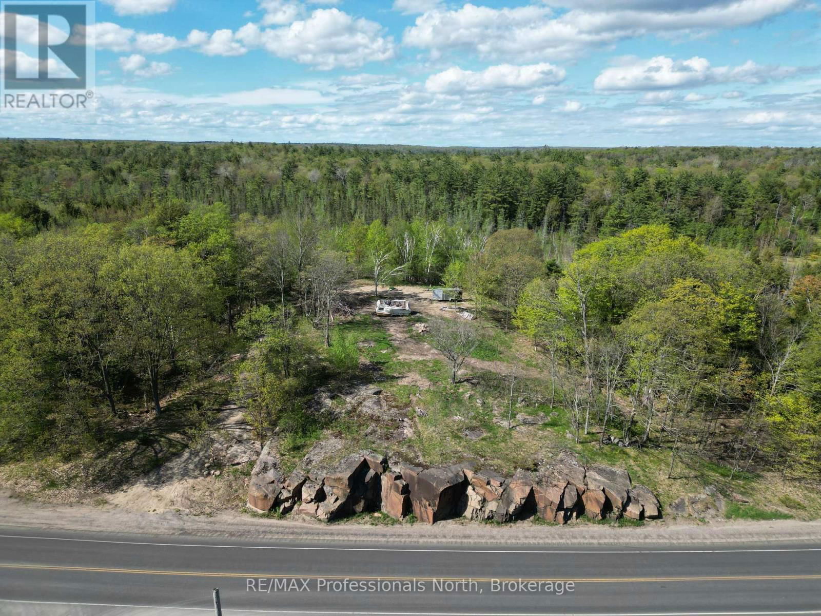2070 MUSKOKA 118 ROAD WEST Image 3
