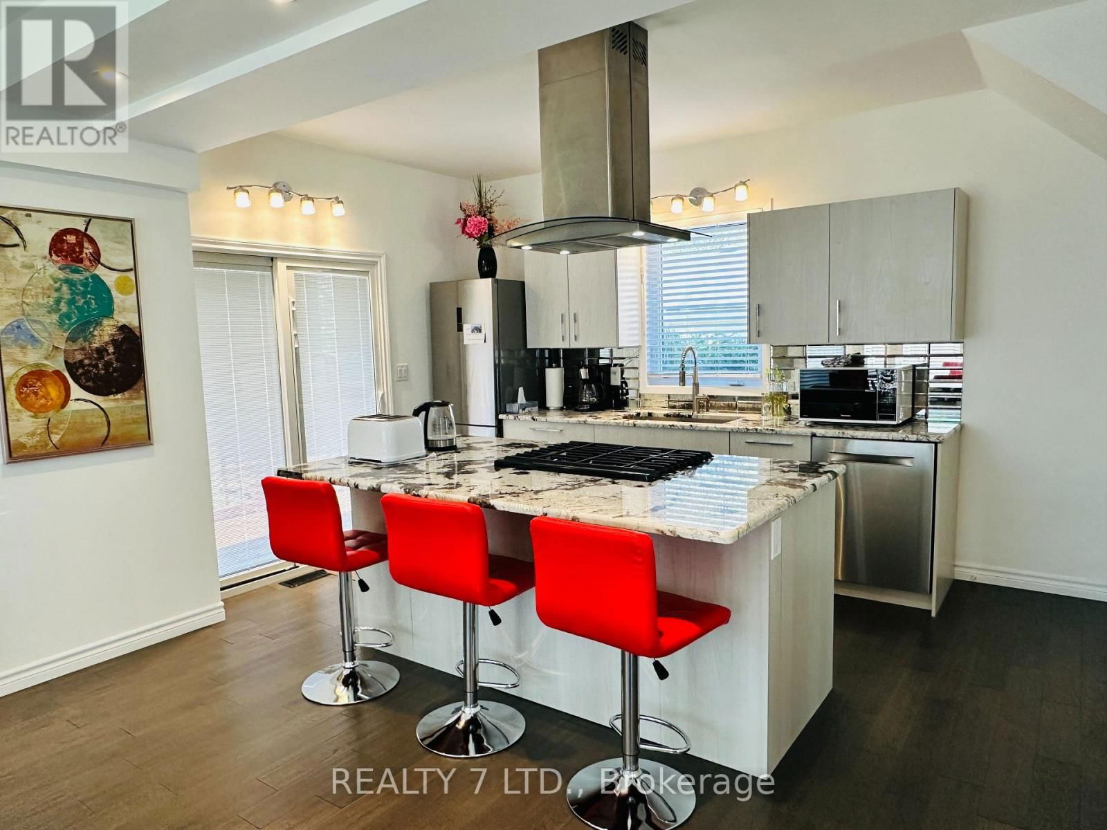 5233 PALMER AVENUE Image 10