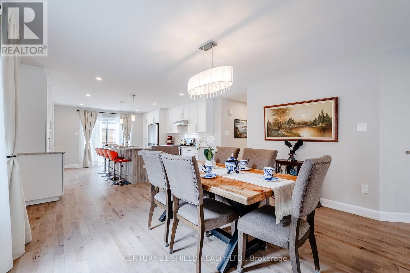 256 GILLIS AVENUE Image 24