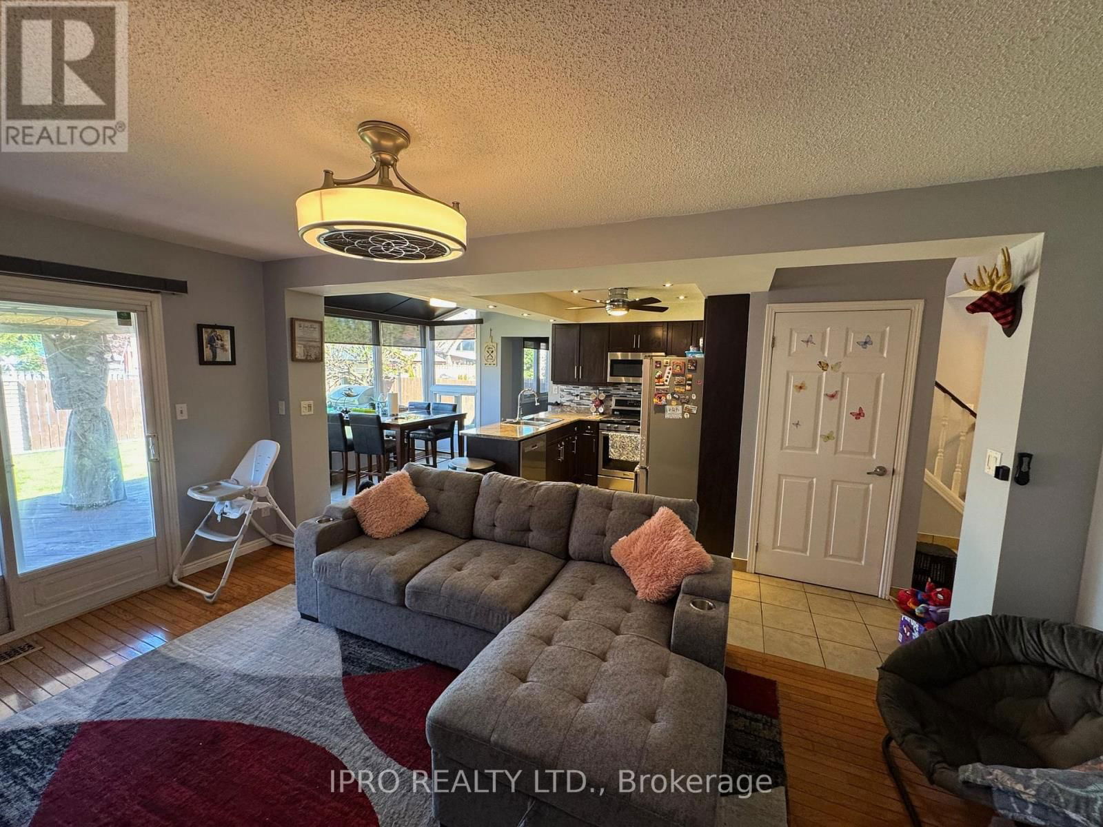 1525 SOUTH PACIFIC AVENUE Image 33