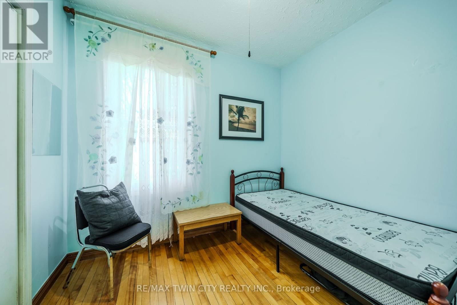 5684 SPRING STREET Image 7