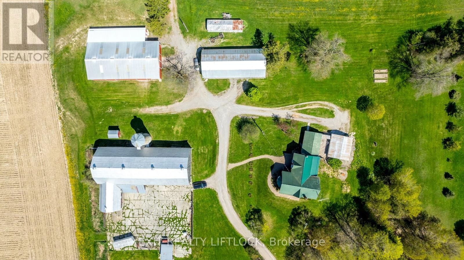 404 MORTON LINE Image 22