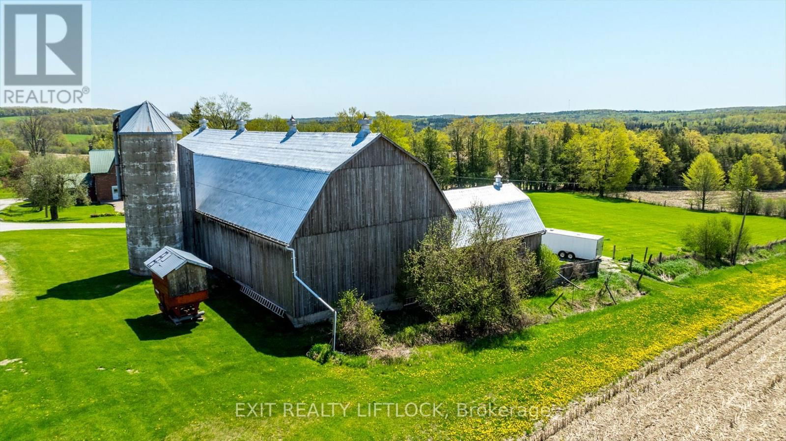 404 MORTON LINE Image 23