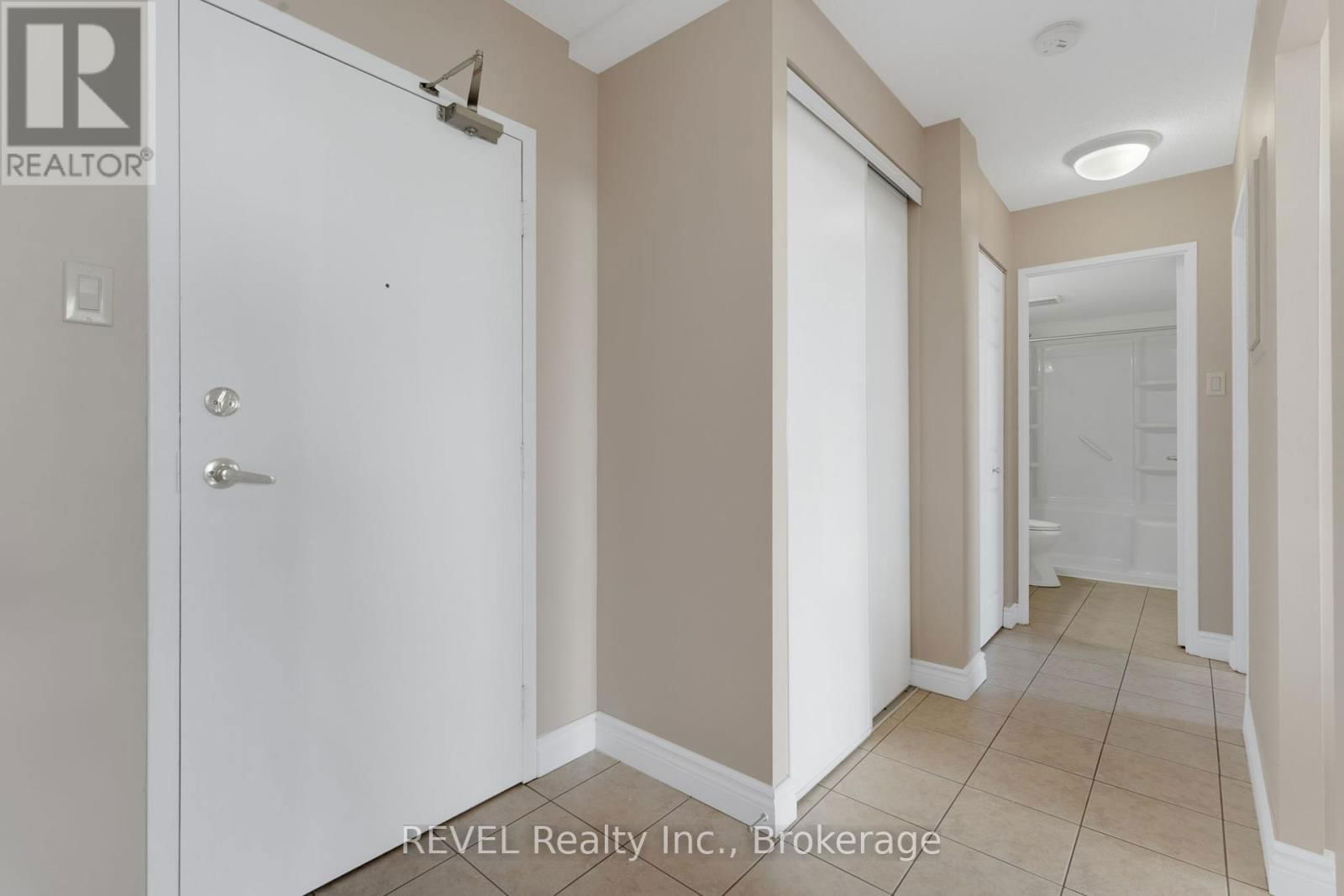 502 - 6390 HUGGINS STREET Image 5
