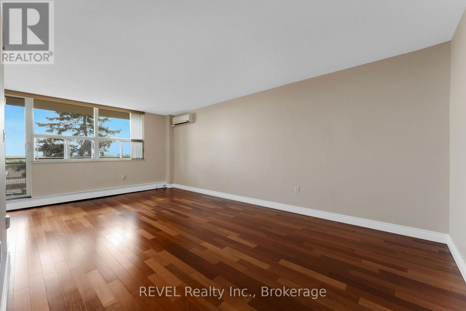502 - 6390 HUGGINS STREET Image 7