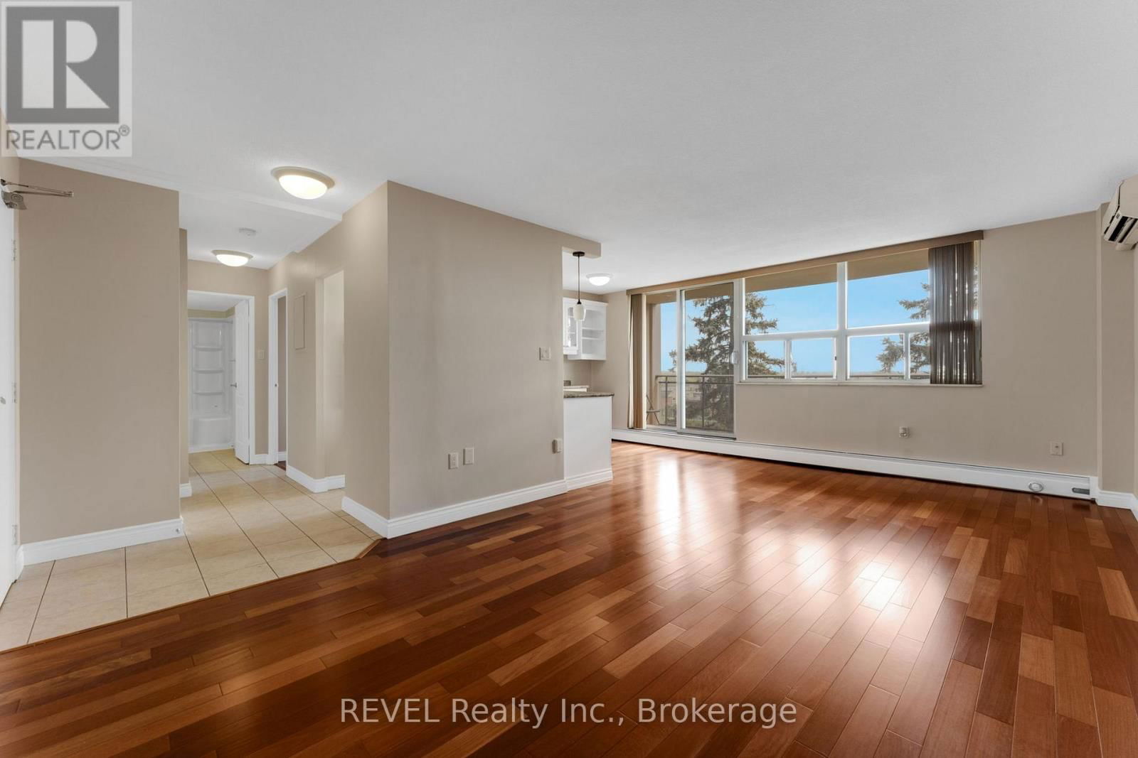 502 - 6390 HUGGINS STREET Image 8