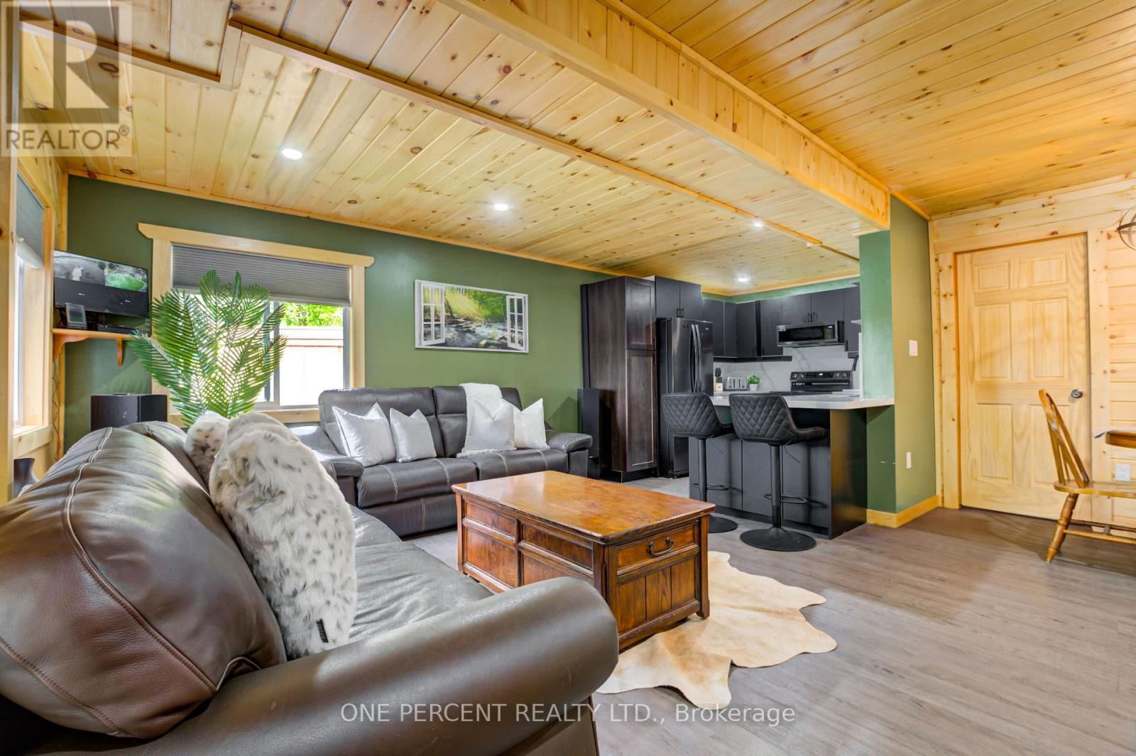 1105 LAKESHORE ROAD Image 16