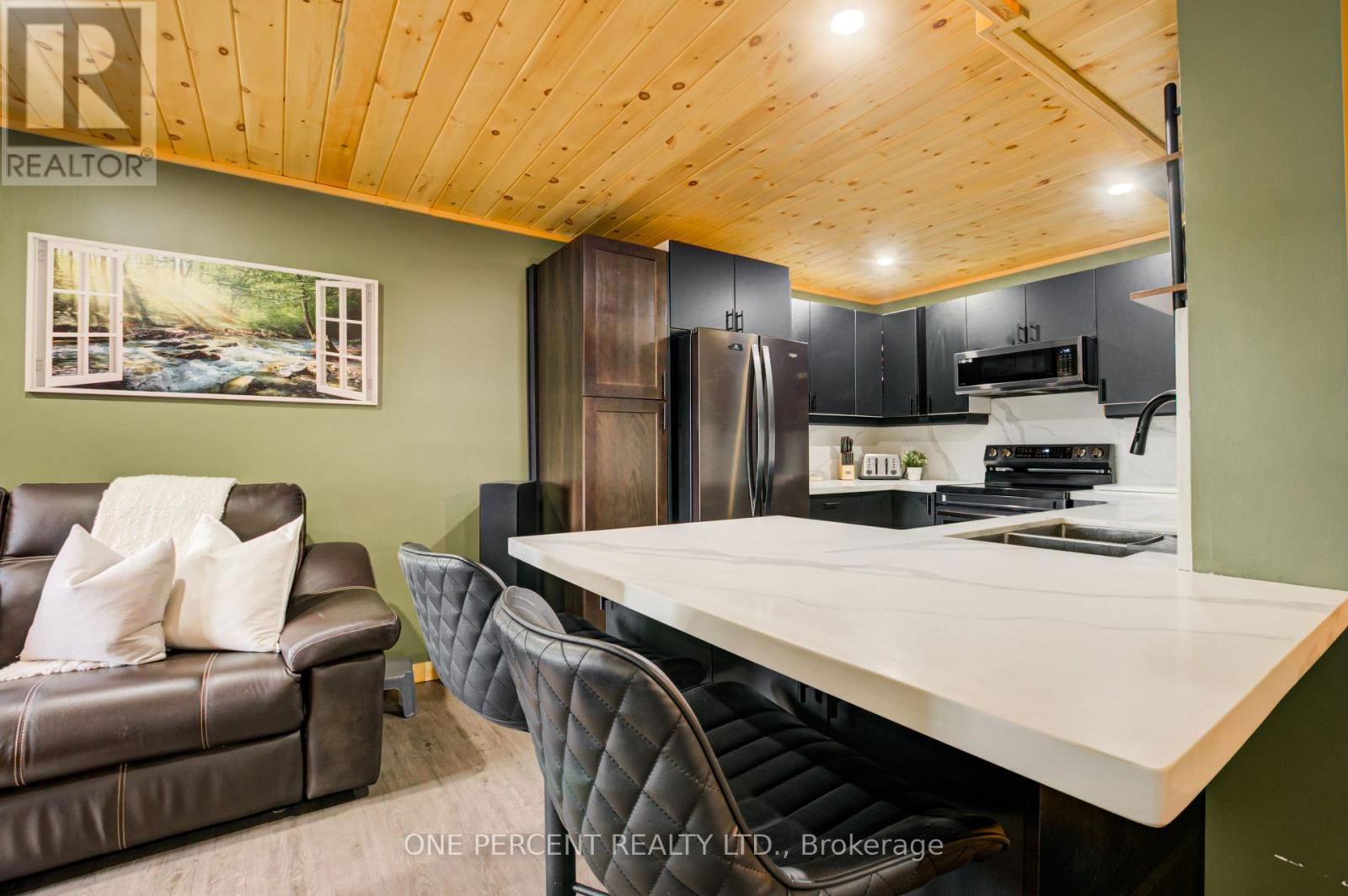 1105 LAKESHORE ROAD Image 19