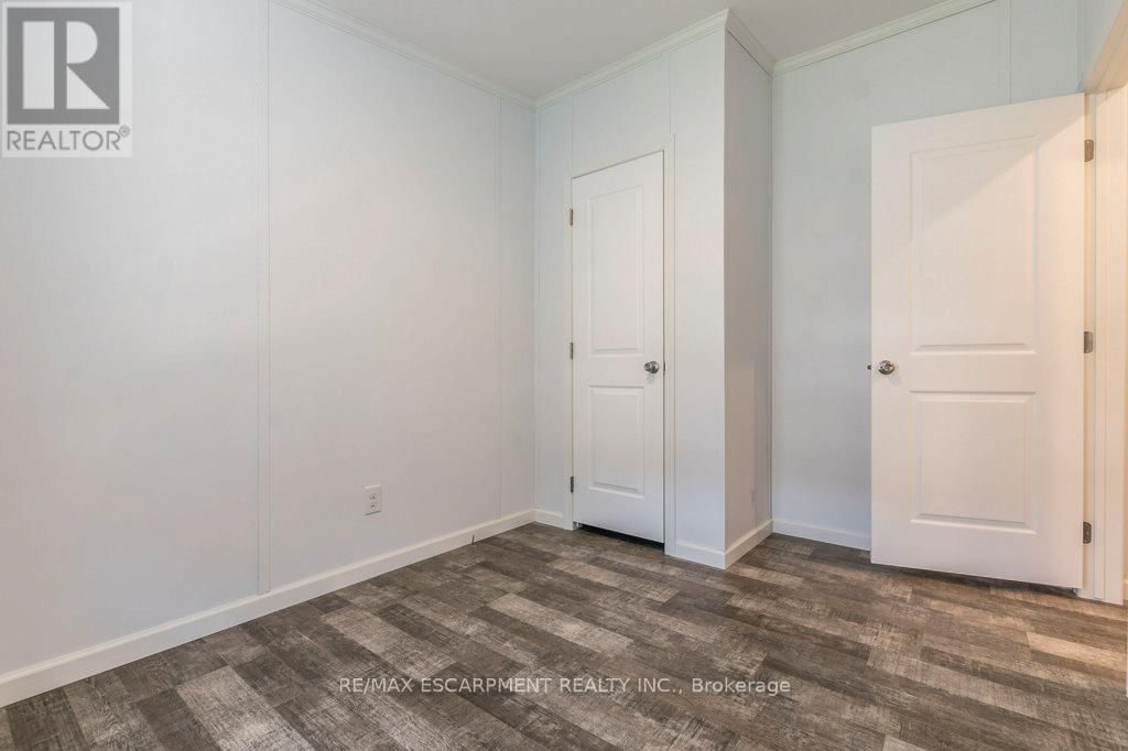 9 HICKORY HOLLOW Image 22