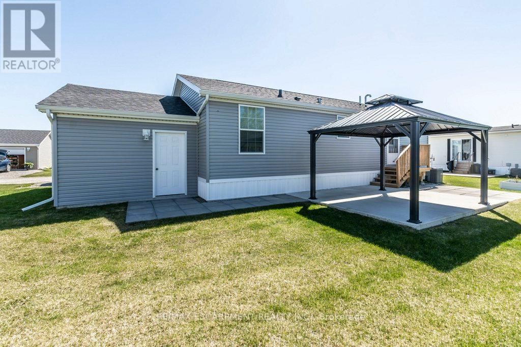 9 HICKORY HOLLOW Image 31