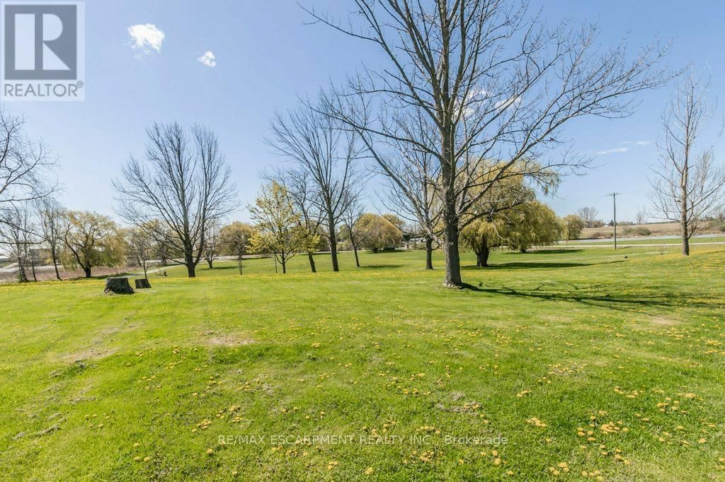 9 HICKORY HOLLOW Image 36