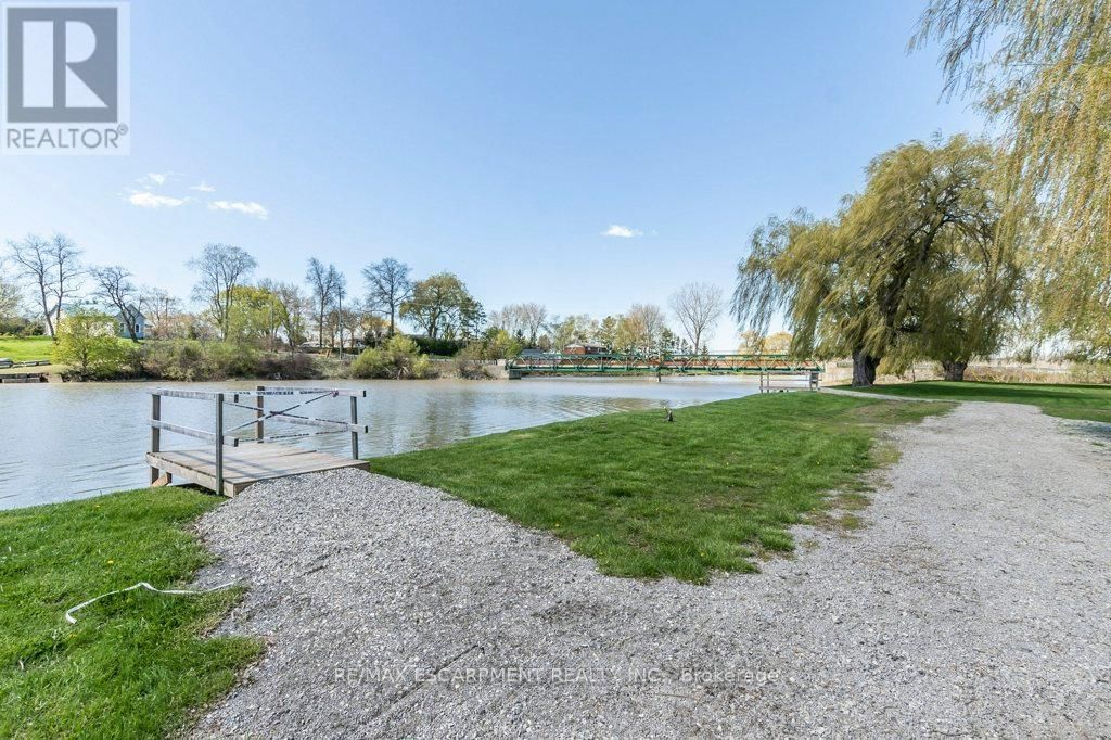 9 HICKORY HOLLOW Image 40