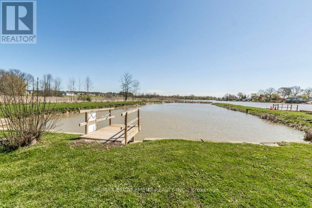 9 HICKORY HOLLOW Image 43