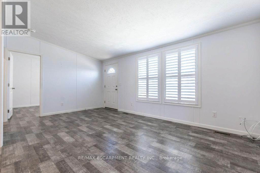 9 HICKORY HOLLOW Image 9