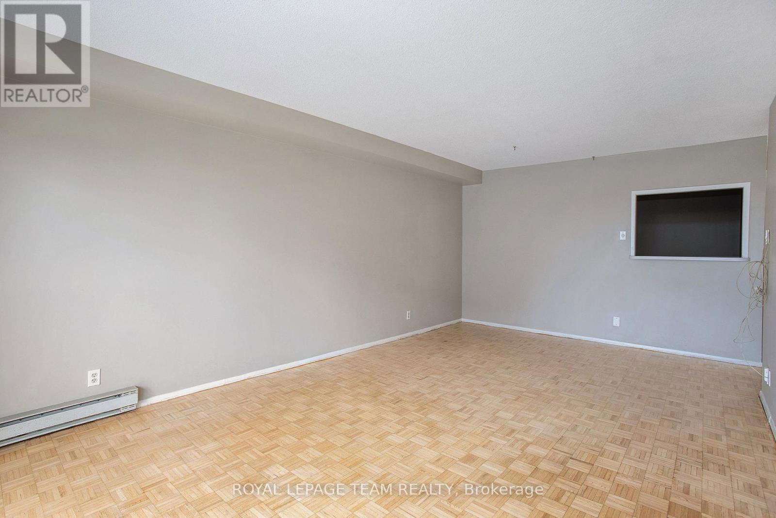 1606 - 158A MCARTHUR AVENUE Image 11