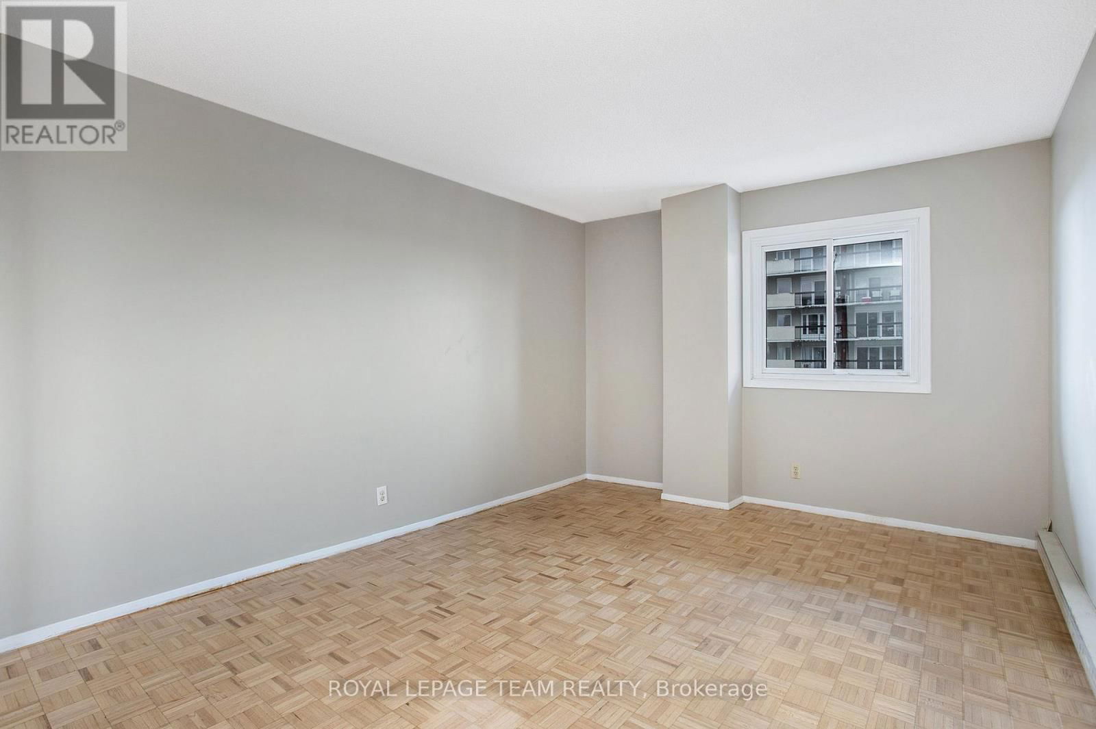 1606 - 158A MCARTHUR AVENUE Image 13
