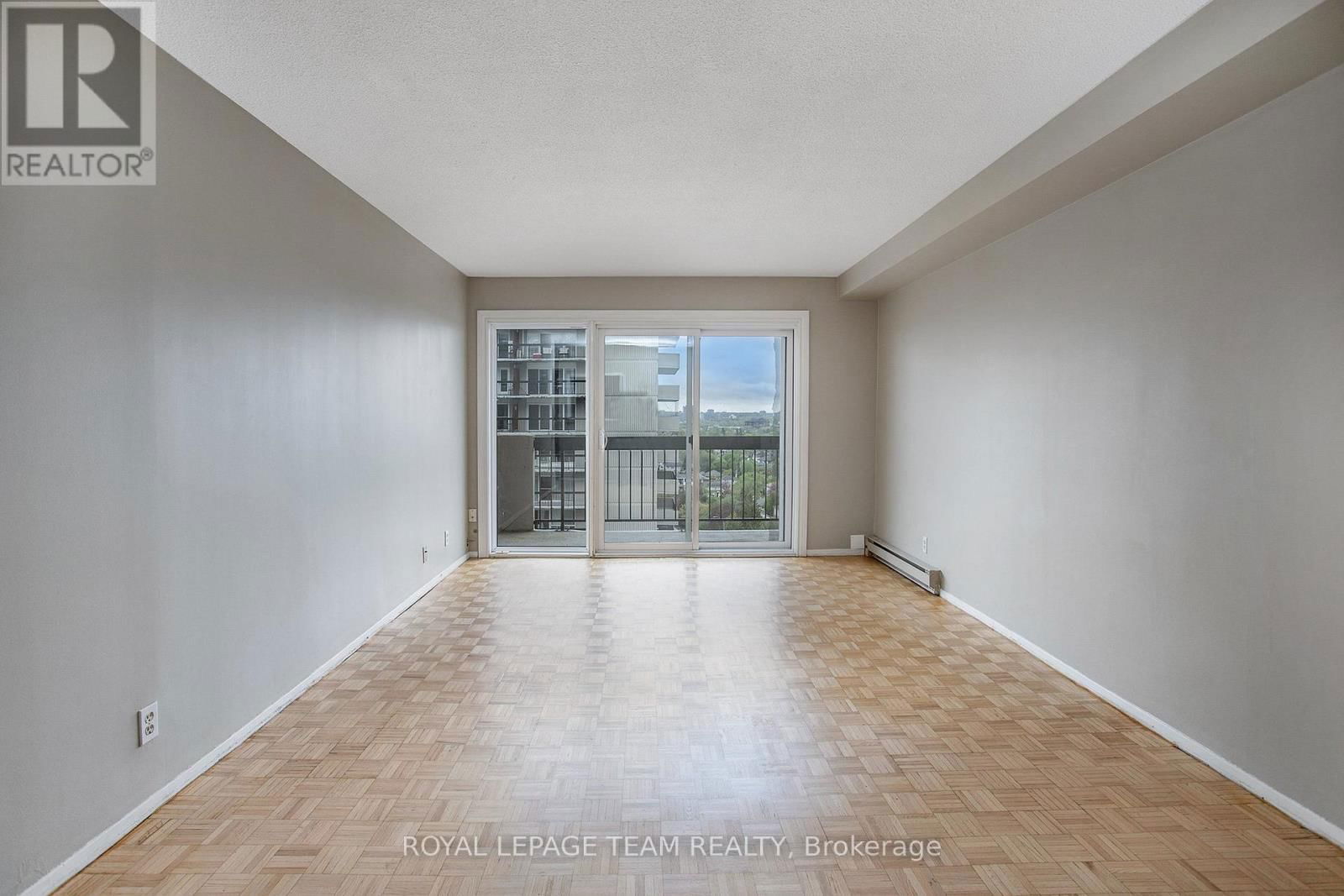 1606 - 158A MCARTHUR AVENUE Image 5