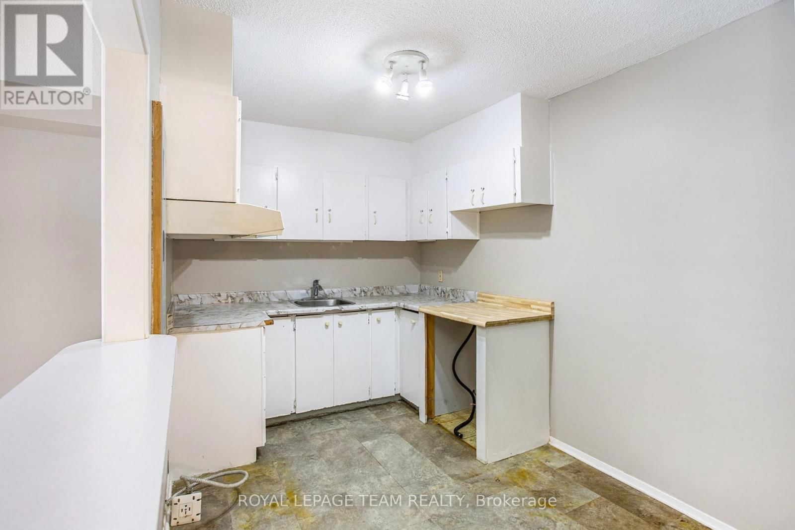1606 - 158A MCARTHUR AVENUE Image 7