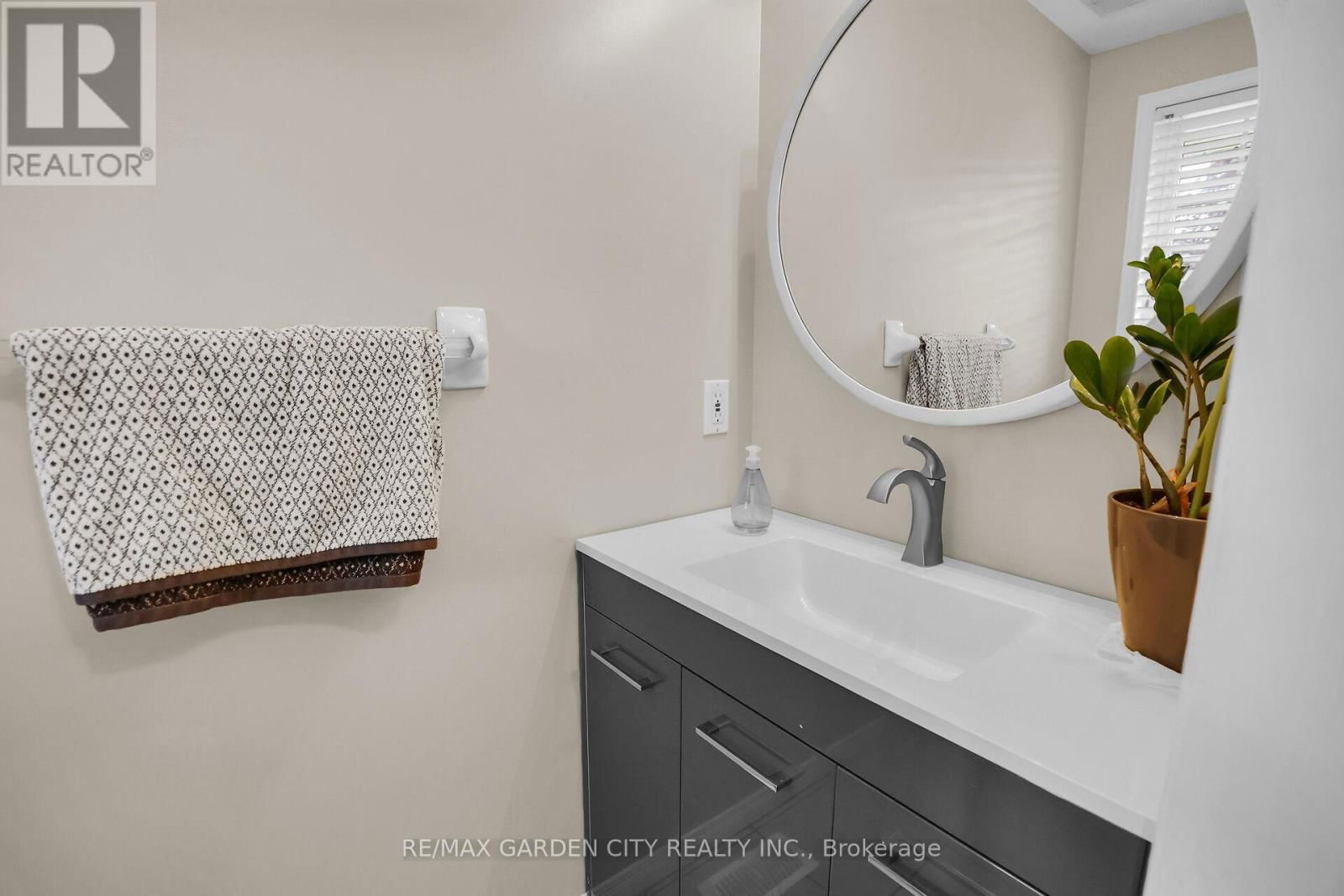 48 MAGNOLIA CRESCENT Image 10
