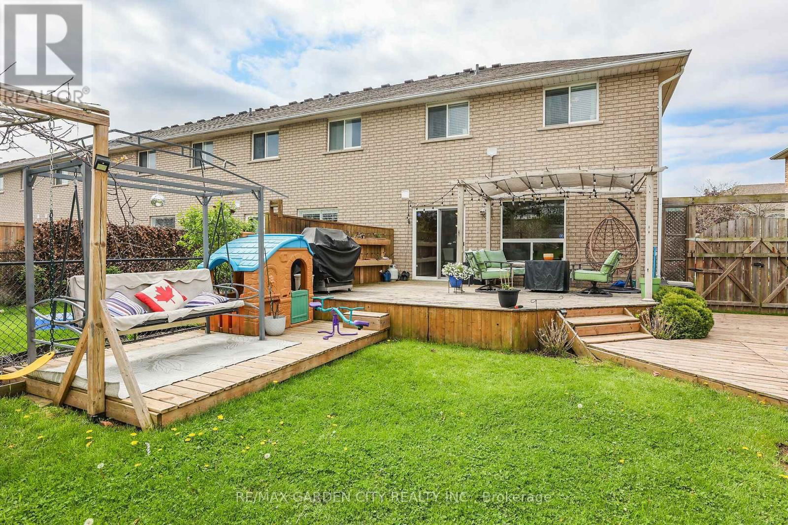 48 MAGNOLIA CRESCENT Image 24