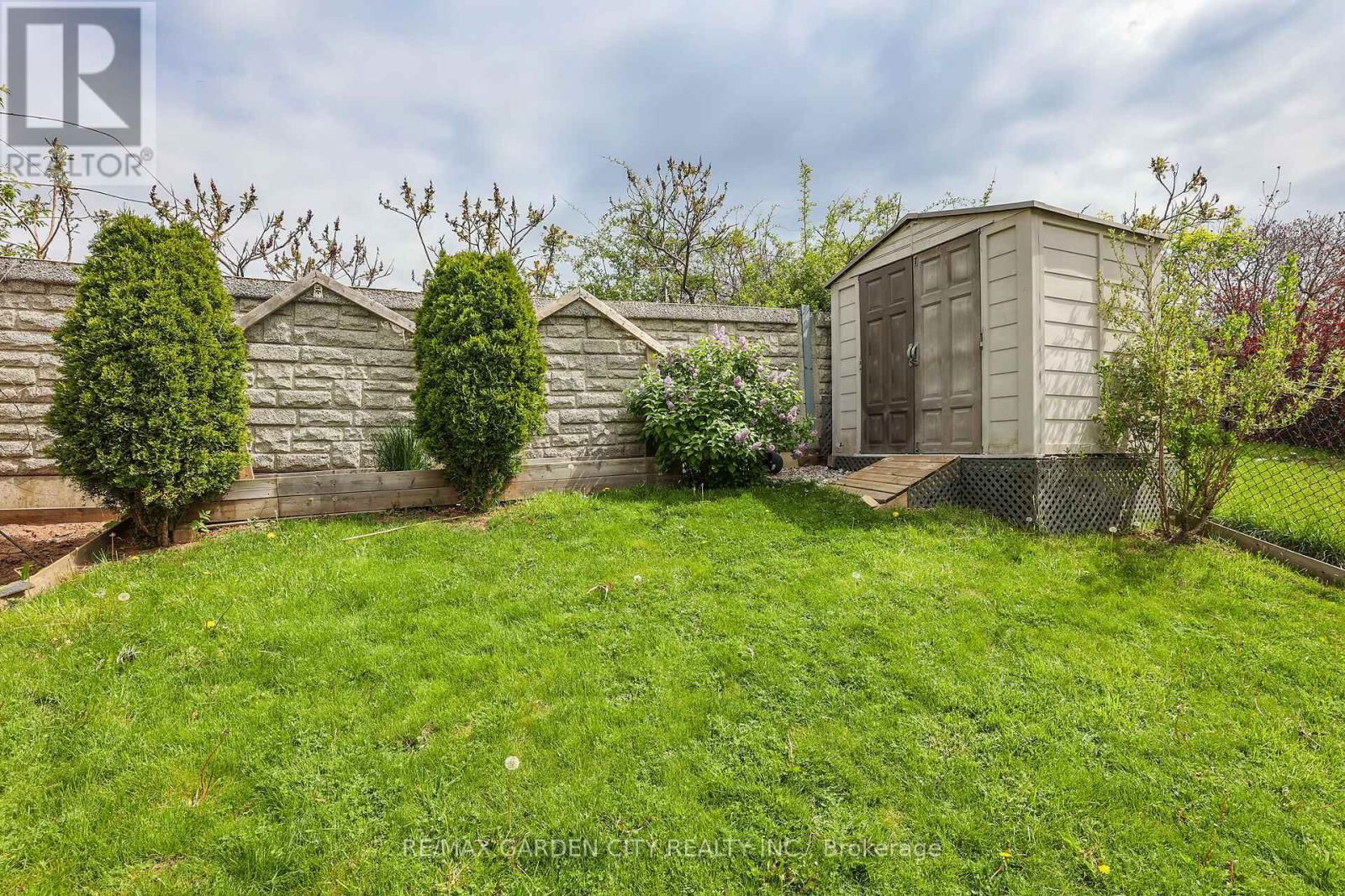 48 MAGNOLIA CRESCENT Image 27