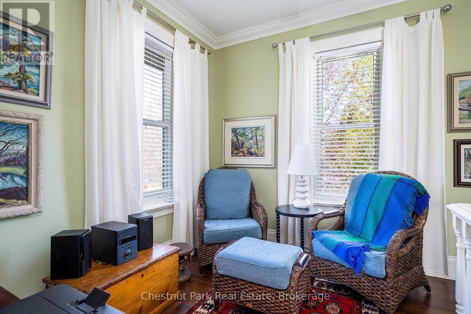 247 ST VINCENT STREET Image 24