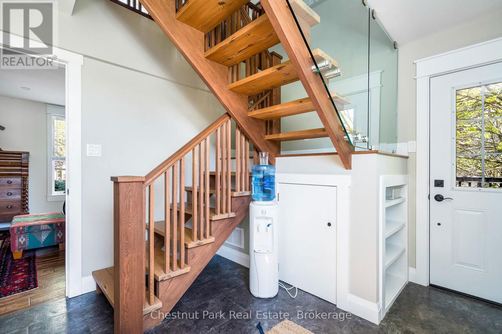 247 ST VINCENT STREET Image 37