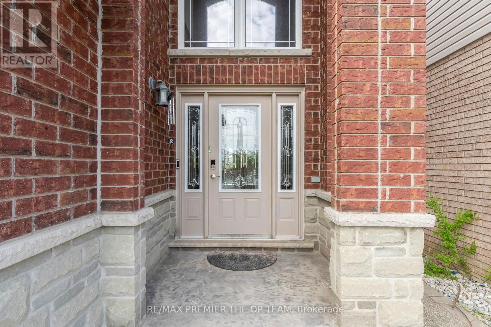 147 PELECH CRESCENT NORTH Image 3