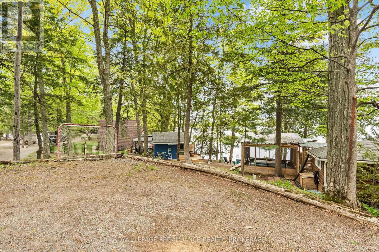11 CYPRESS LANE Image 45