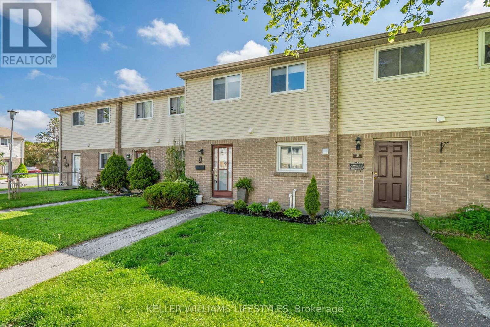 9 - 166 SOUTHDALE ROAD WEST Image 2