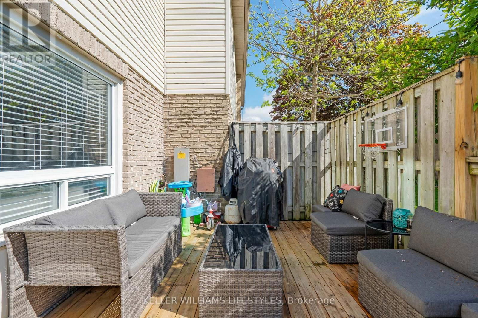 9 - 166 SOUTHDALE ROAD WEST Image 36