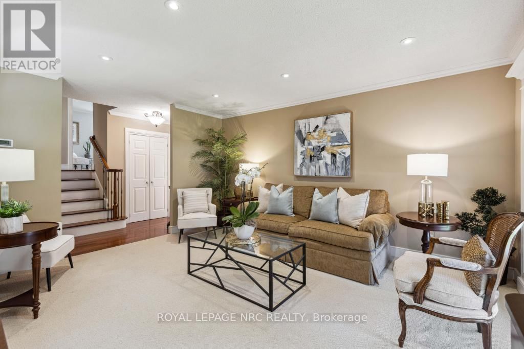 24 RICHELIEU DRIVE Image 10